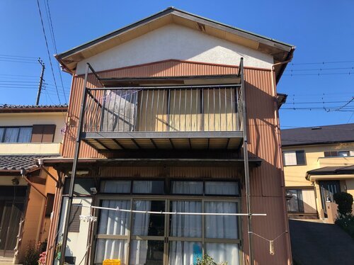 三浦市南下浦町菊名　屋根カバー工法・外壁トタン張替え工事完了致しました。